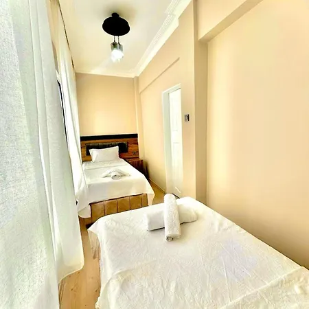 בית אירוח Grand Lavin אנטליה